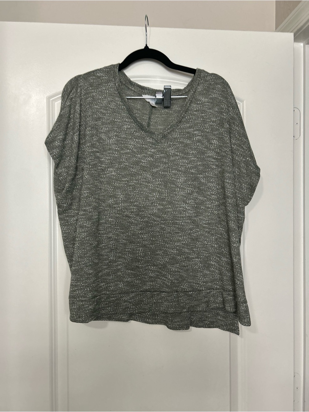 Time and Tru green/Gray Marled V-Neck Pullover